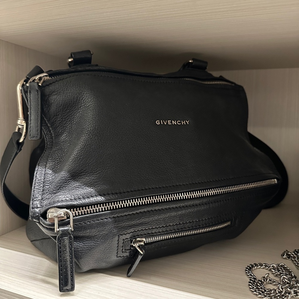 SOLD Auth Givenchy Sugar Goatskin Medium Pandora Black Medium Crossbody Bag